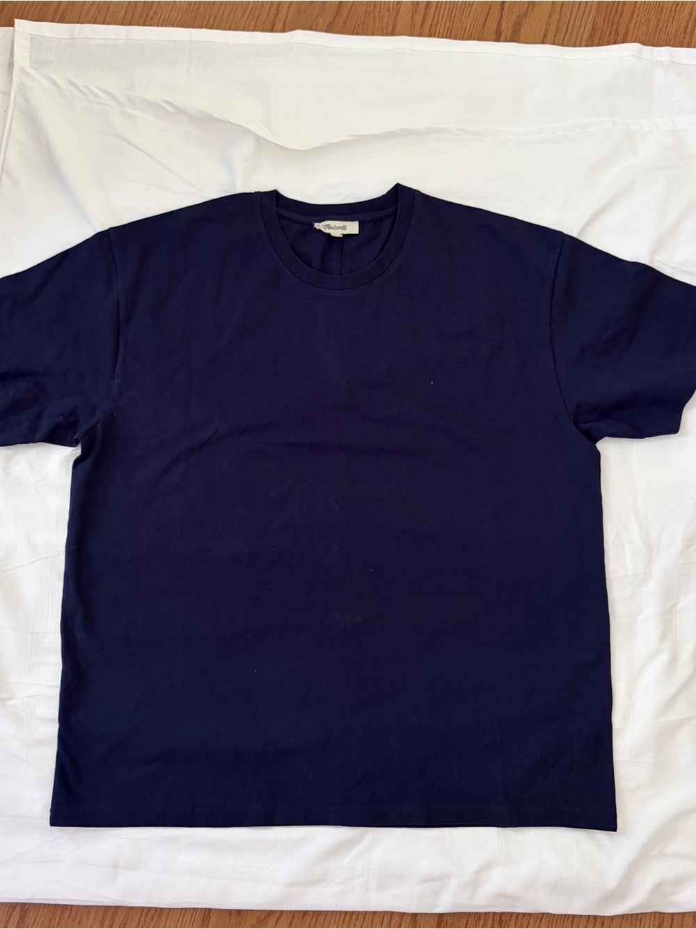Madewell Women’a Navy Crewneck T-Shirt, size S